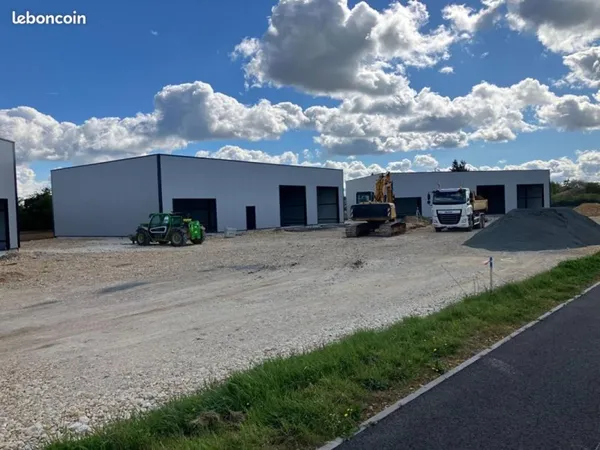 Local industriel 363 m²