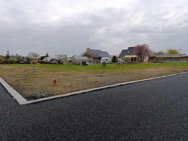 LOT 12 À VENDRE Terrains Viabilisés dans un Lotissement Idéalement Situé