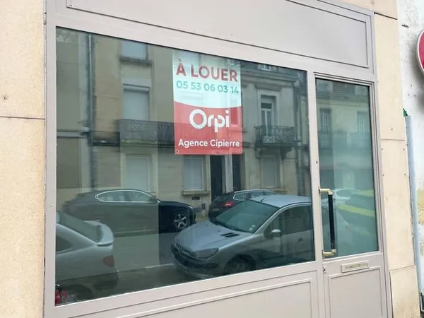Local commercial 1 pièce 51 m²