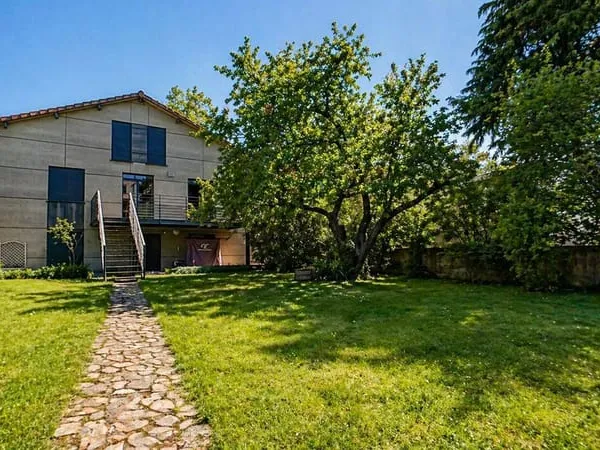 Maison 6 pièces 210 m²