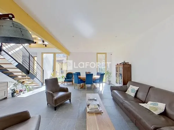 Maison contemporaine esprit loft - Coeur de Monplaisir - Volumes, lumière et jardin privé