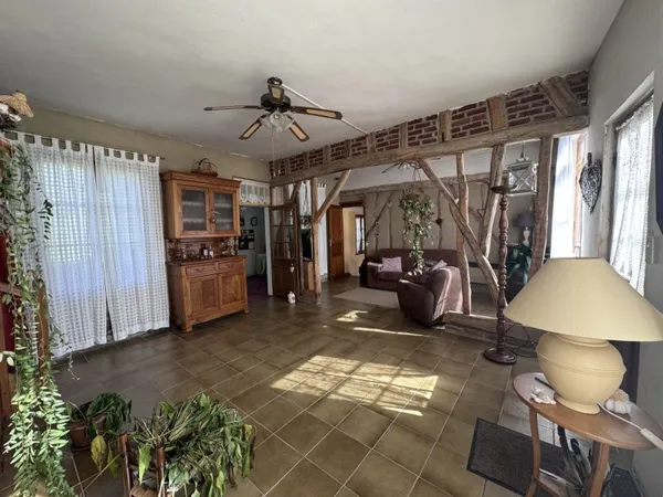PROCHE AILLY SUR NOYE MAISON DE VILLAGE A RENOVER