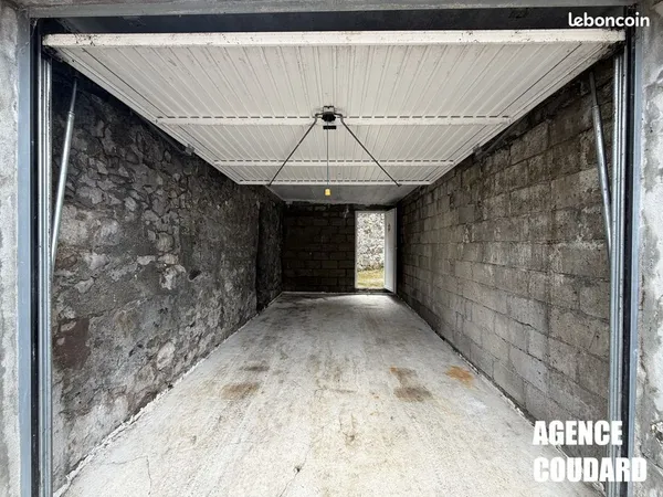 Parking/box 16 m² Mont-Dore