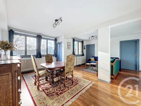 Appartement 4 pièces 87 m²