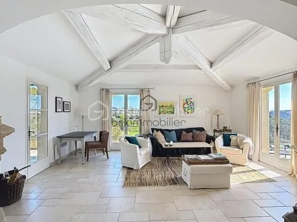 Villa 5 pièces 160 m²
