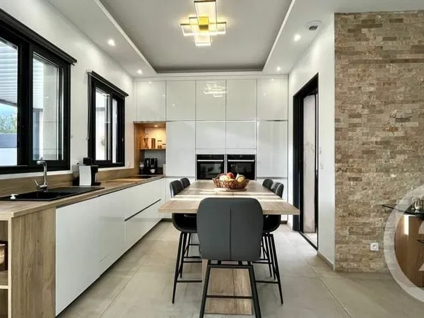Maison 5 pièces 169 m²