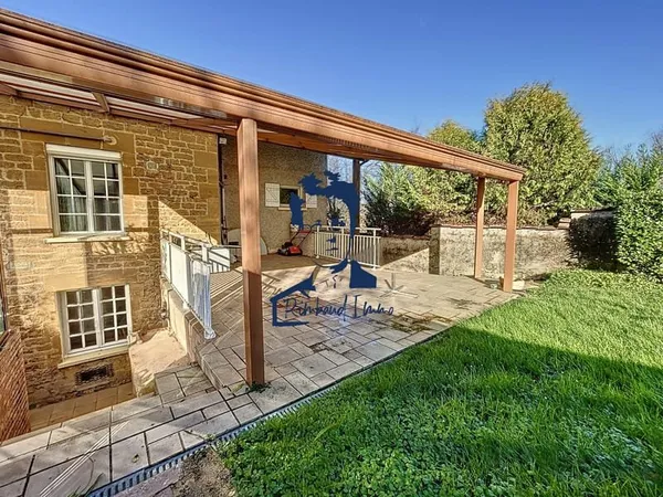 Maison 6 pièces 163 m²