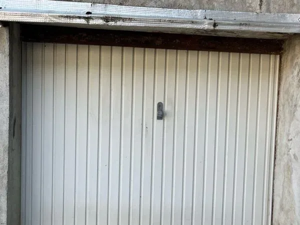 Location garage fermé, Box