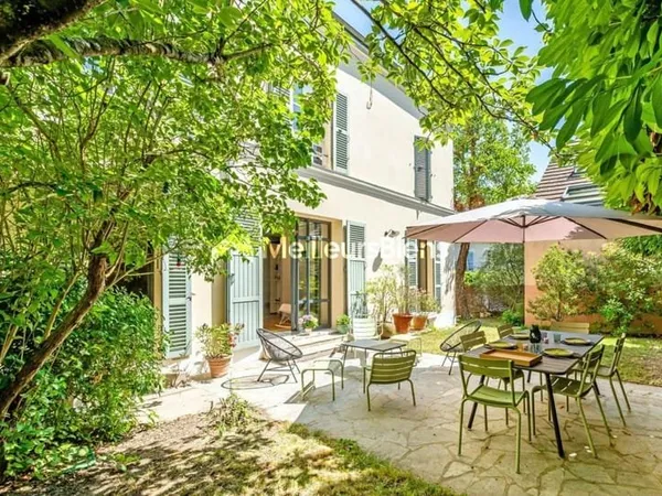 Meudon Bellevue - Maison familiale avec jardin, proche gares et écoles