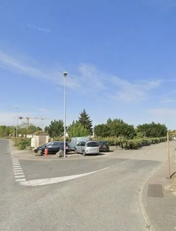 Entrepôt 330 m²
