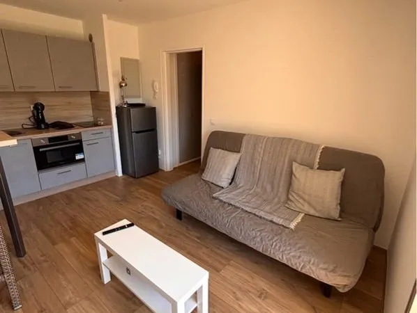 Location Studio 20m2 5 min à pied de la plage + parking