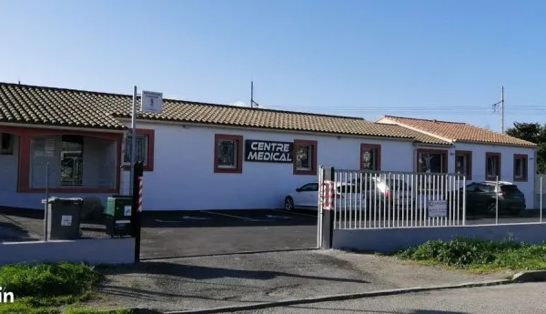 Local professionnel dans centre medical