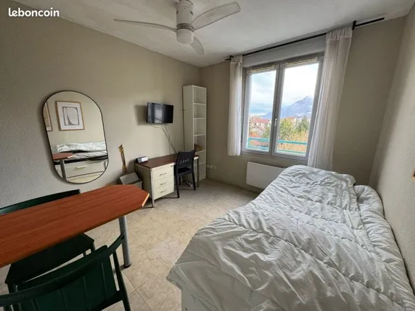 Studio meublé avec vue Vercors - 19 m² - Résidence calme - Proche Grenoble