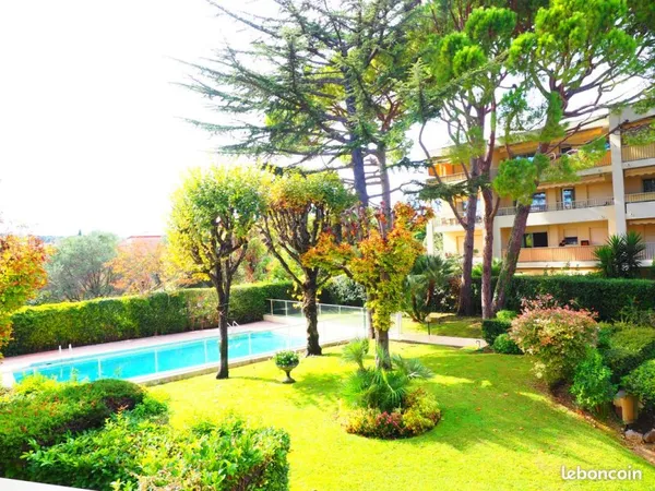 Vends à 06-LE CANNET Appartement T4 92m²