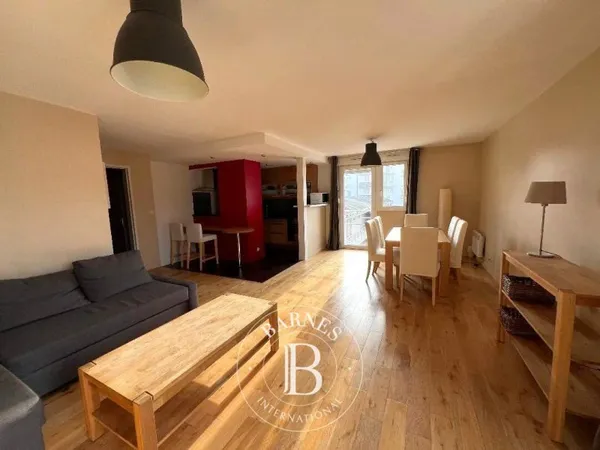 TOURS, HYPER CENTRE - Appartement en Résidence avec balcon