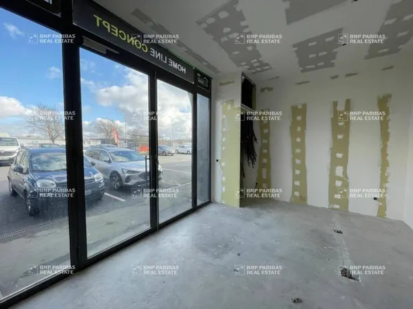 Local d'activité 350 m²
