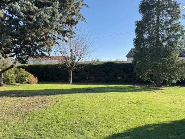 Terrain 300 m² Saint-Just-Saint-Rambert 