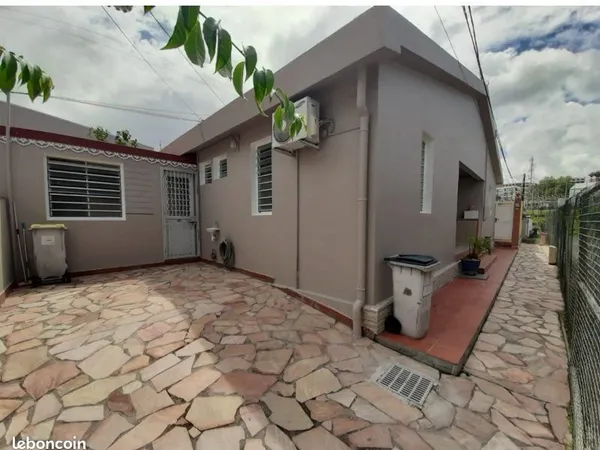 Maison meublée F3 bis à proximité du CHU