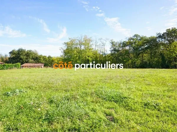 Brens - Terrain plat - viabilisé de 1112 m²