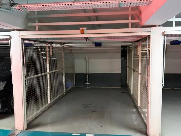 Parking 12 m²