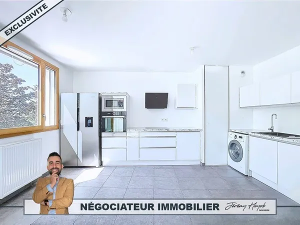 Vivez dans un appartement baigné de lumière avec Yaya