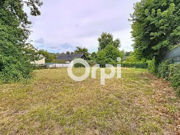 Terrain 922 m²