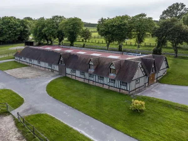 Haras d'exception - 180 hectares - Domaine d'élevage et d'entraînement - Orne, Normandie