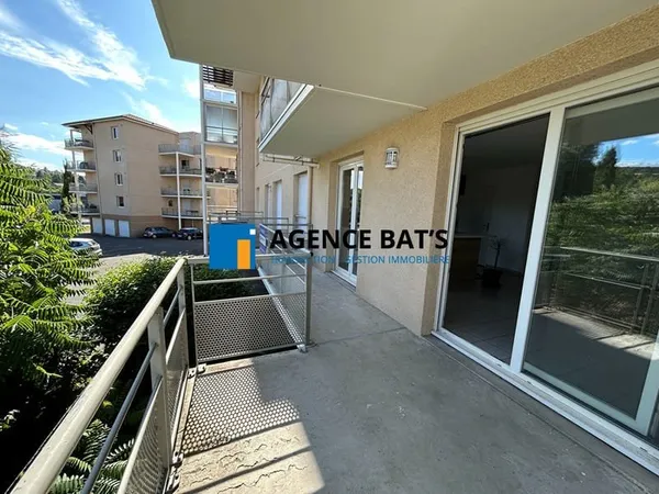 Appartement Roche La Moliere 2 pièce(s) 57 m2