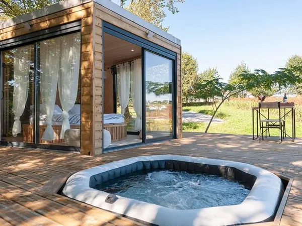 Tiny Houses, Pool Houses,