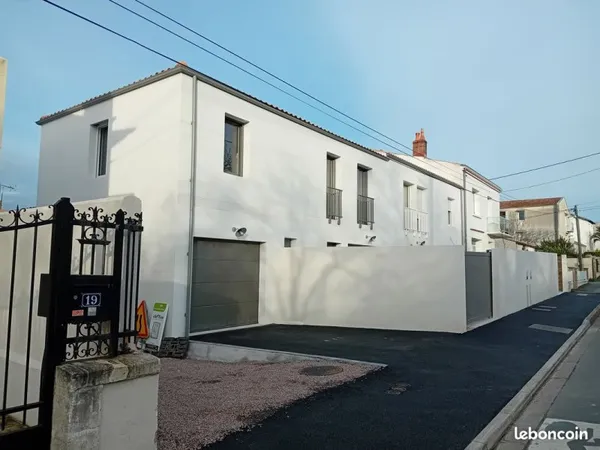 A louer maison 70m2 centre ville La Rochelle