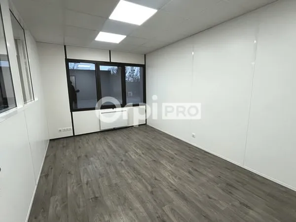Bureau 14 m²