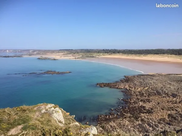 A vendre dans un site classé grand site de france à 300 métres de la plage