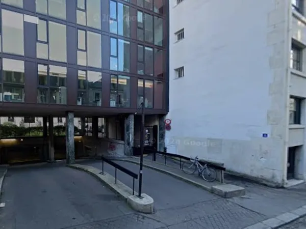 ?? Paris 9€ - Rue de la Rochefoucauld | Emplacement de