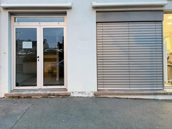 La Primaube - Place de l'Etoile, local commercial ou professionnel de 44 m²