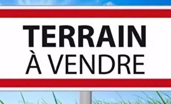 UNIQUE  Terrain à vendre