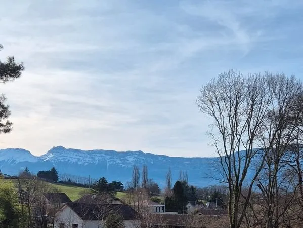 Terrain brie et angonnes