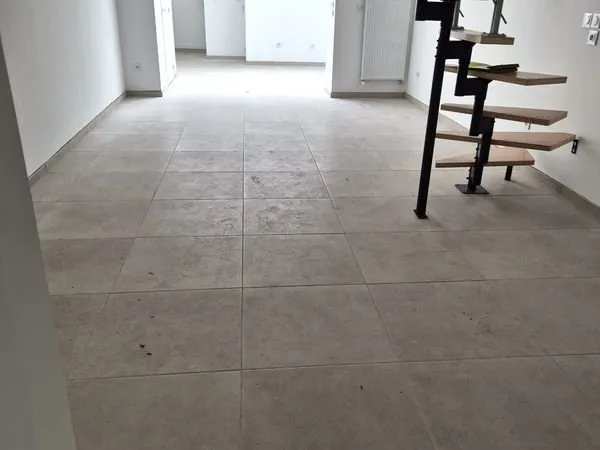 Maison 102m², 4 chambres, extérieur et dépendance