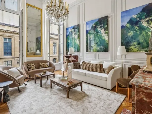 Appartement 4 pièces 150 m²