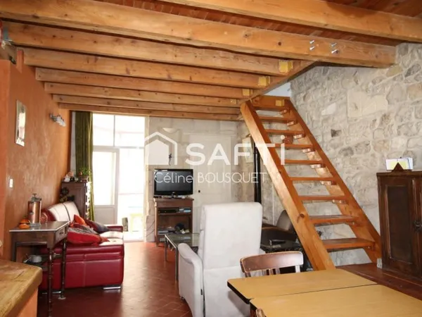Maison de ville de 106 m2 avec patio et cave