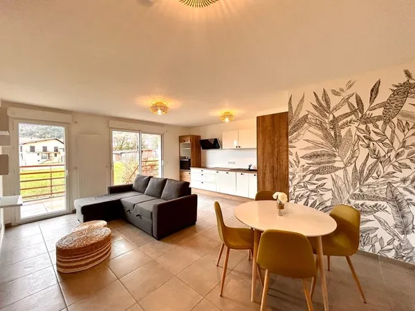 À louer - Appartement 2 pièces meublé en rez-de-jardin à Bonneville (74)