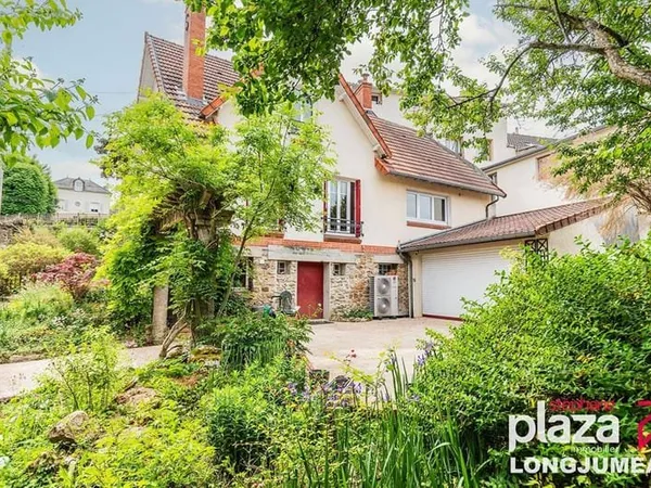 Maison 8 pièces 133 m²