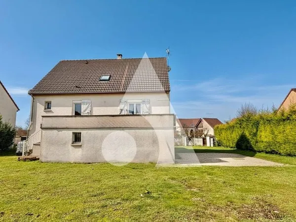 Maison 8 pièces 165 m²