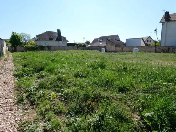 Terrain viabilisé OULINS
