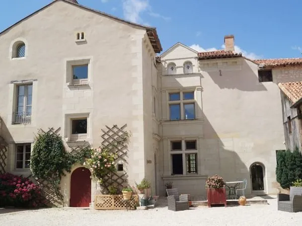 Aux confins du Poitou, de la Touraine et de l'Anjou - Hôtel