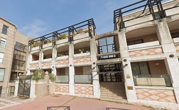Stationnement Location Mâcon   96€