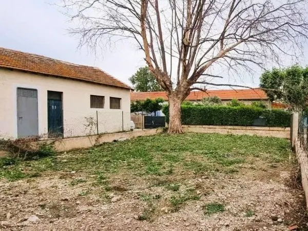 Terrain en individuel 162 m²