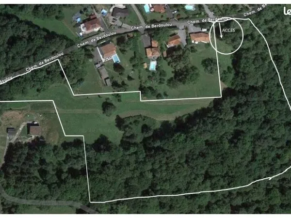 Très joli terrain non constructible à Gan