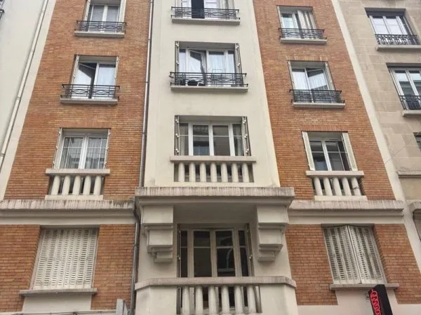 Studio 1 pièce 14 m²