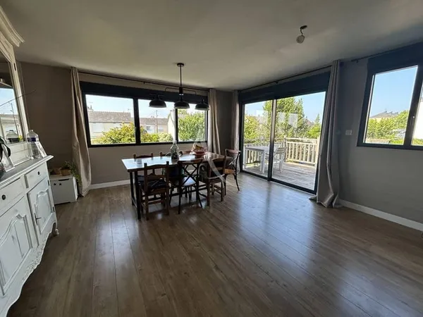 Maison 6 pièces 140 m²