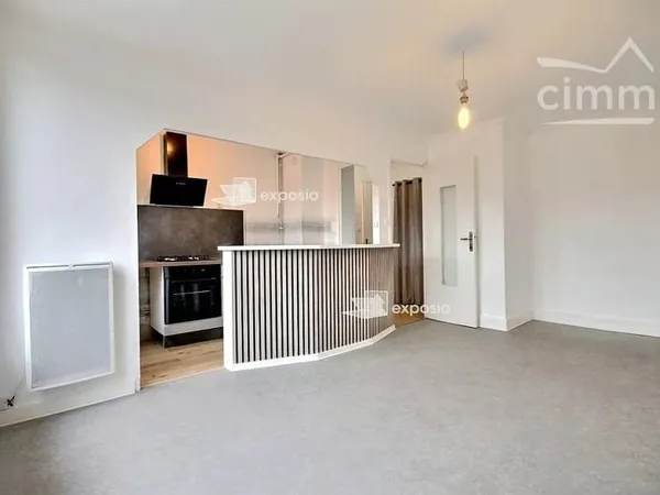 A LOUER - APPARTEMENT TYPE T2 - GRENOBLE LIBERATION